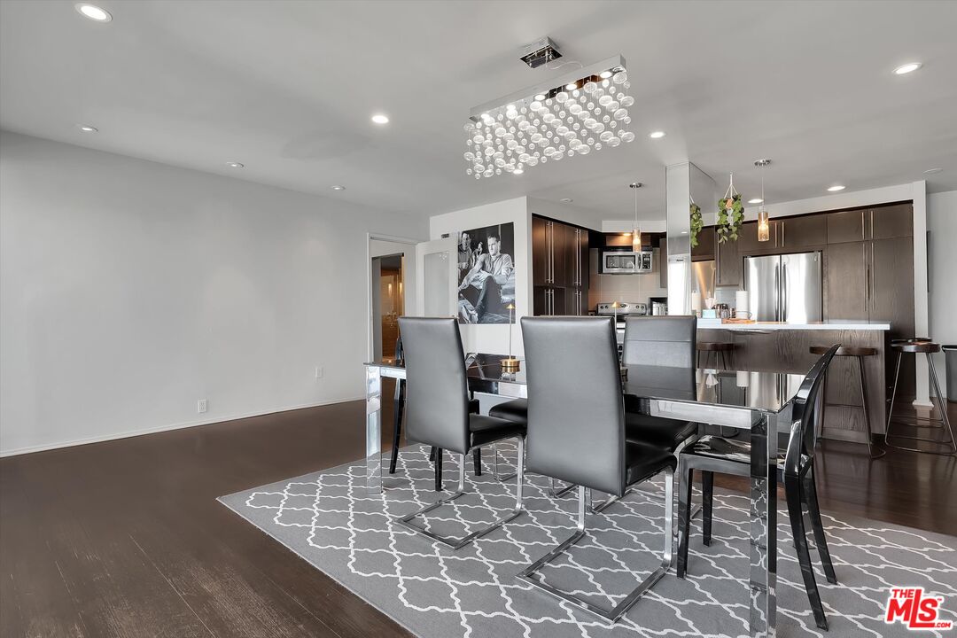 1155 N La Cienega Blvd Unit: 702