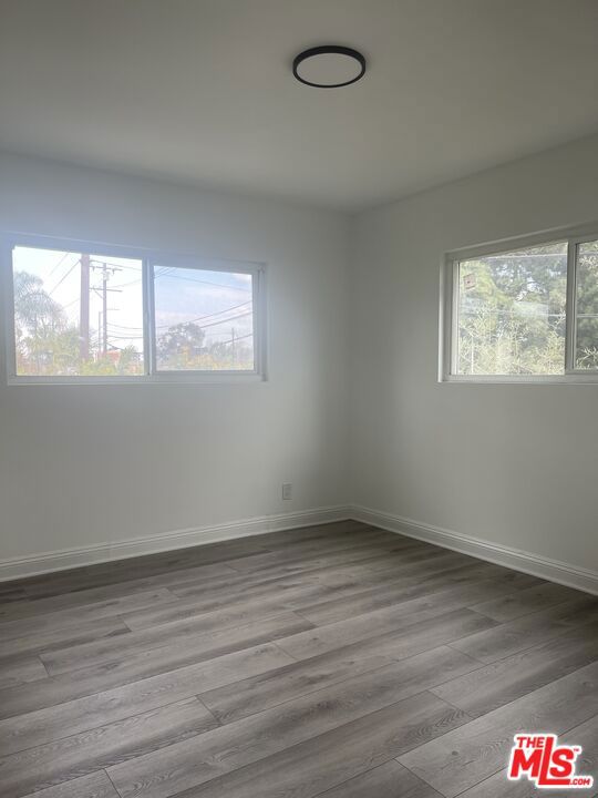 12111 S Figueroa Street