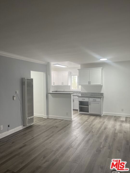 12111 S Figueroa Street
