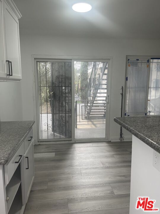 12111 S Figueroa Street