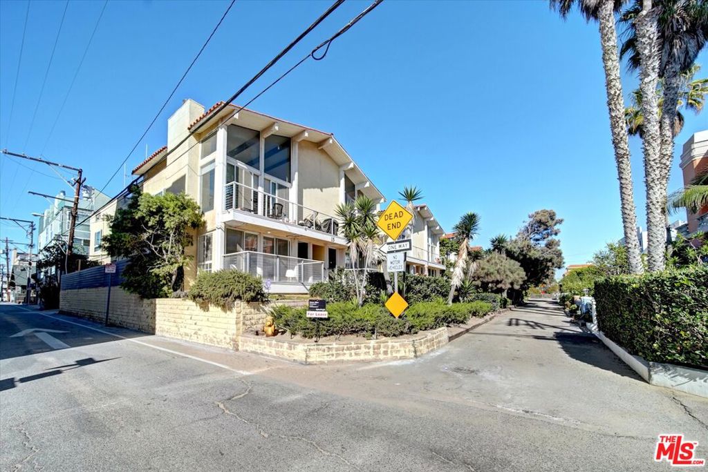 15 Spinnaker Street 101