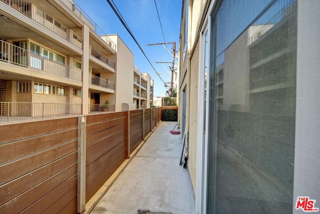 15 Spinnaker Street 101