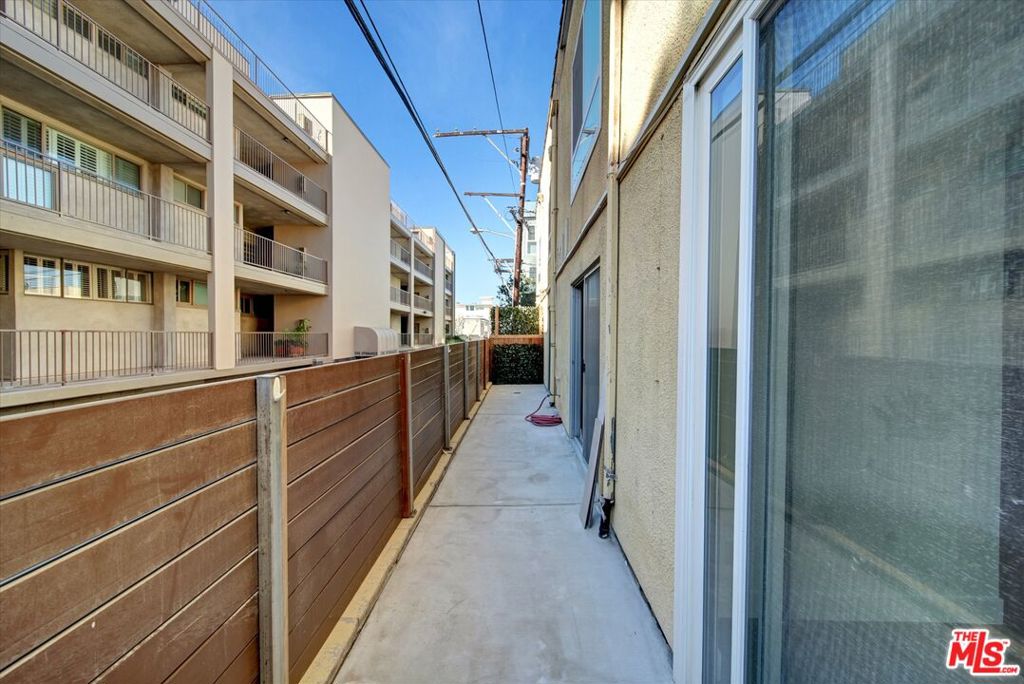 15 Spinnaker Street 101