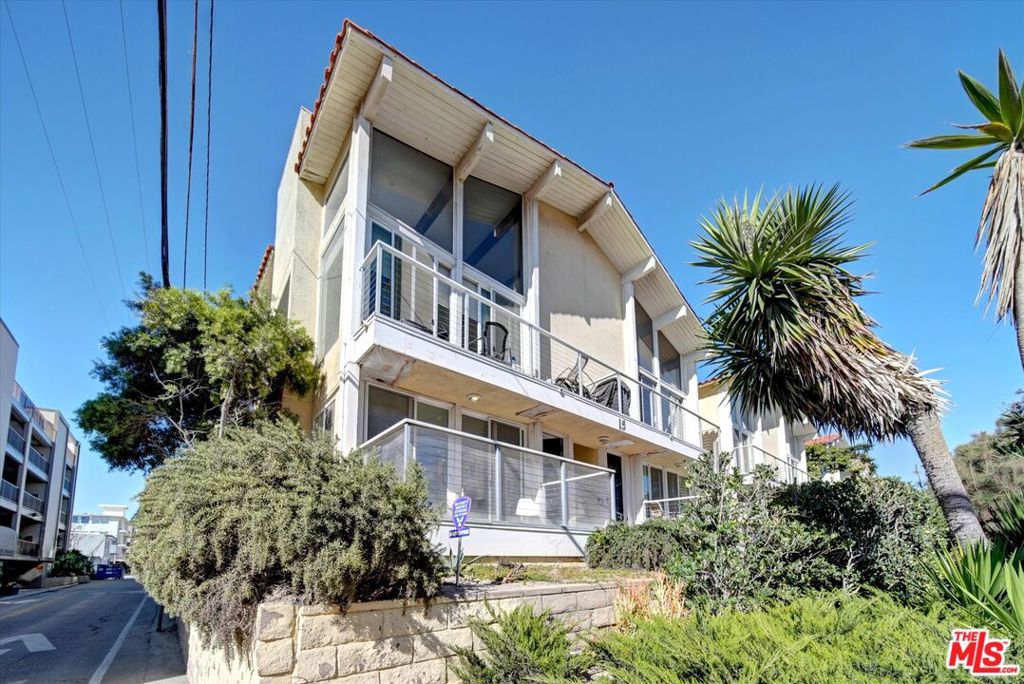 15 Spinnaker Street 101