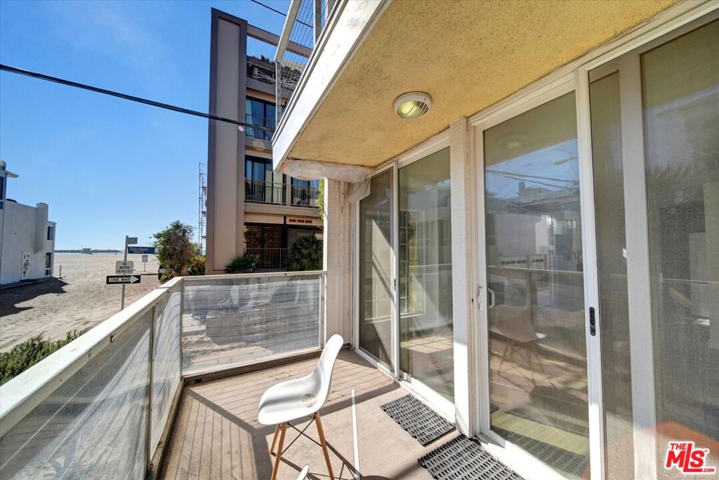 15 Spinnaker Street 101