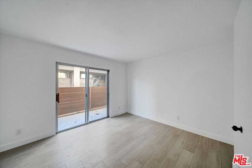 15 Spinnaker Street 101