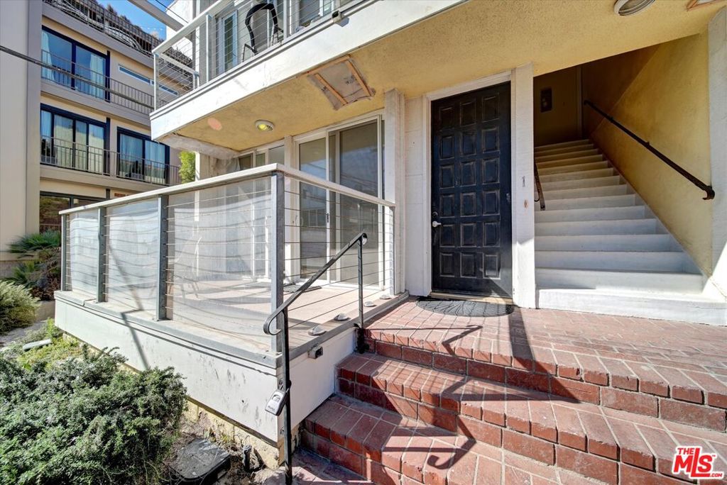 15 Spinnaker Street 101