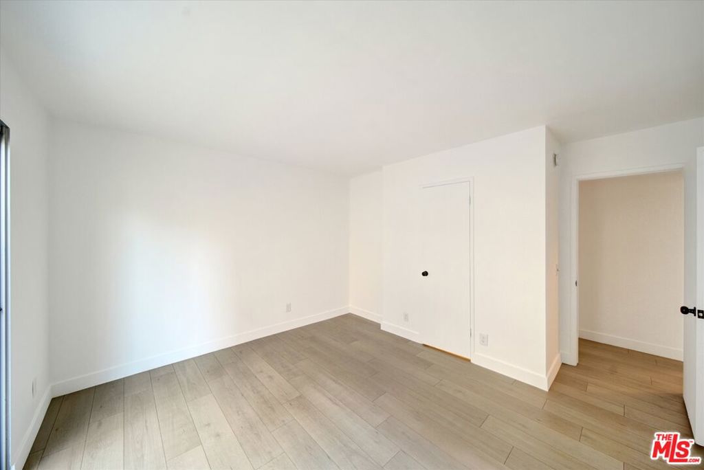 15 Spinnaker Street 101