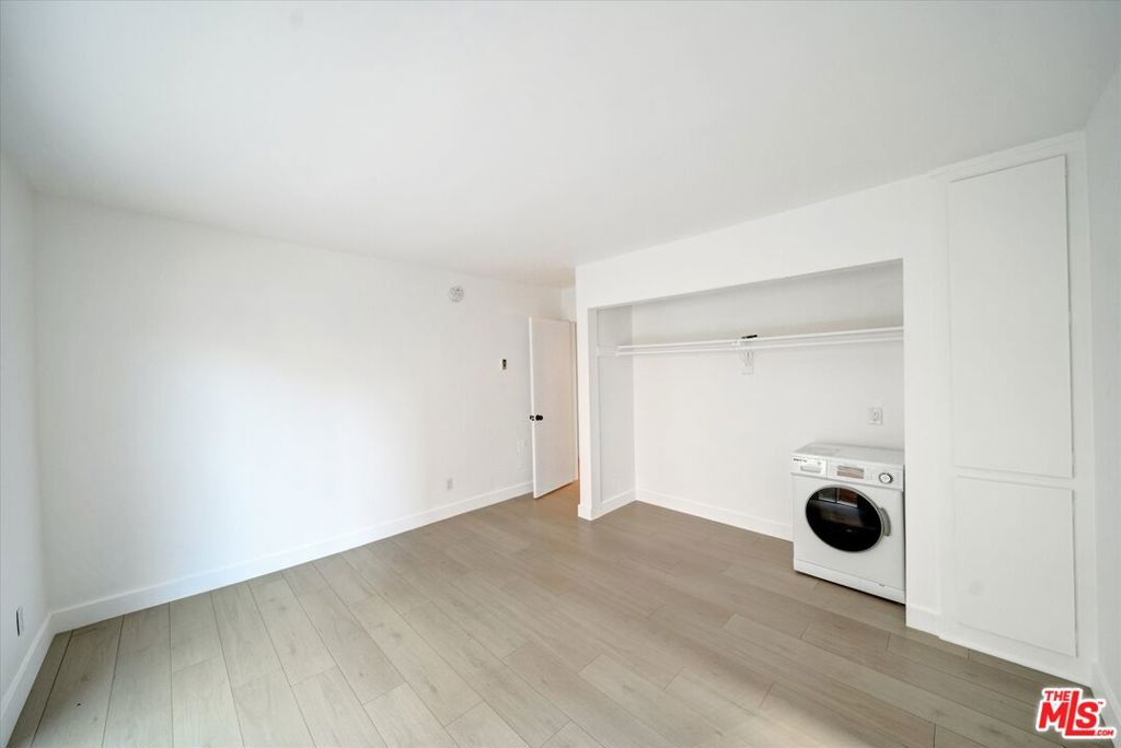15 Spinnaker Street 101