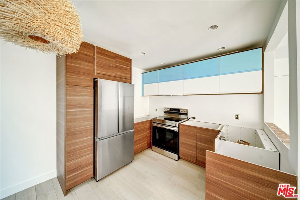 15 Spinnaker Street 101