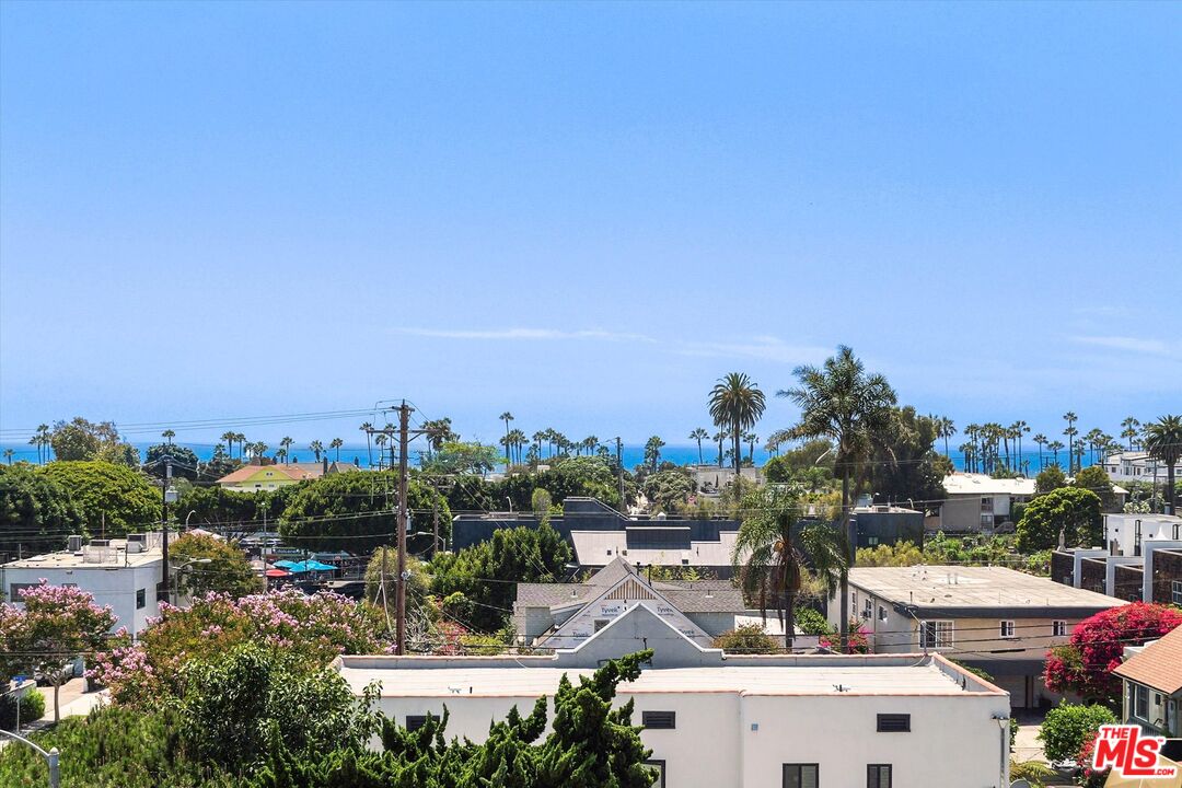 245 Hollister Ave Unit: 1