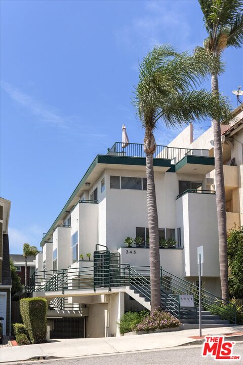 245 Hollister Ave Unit: 1