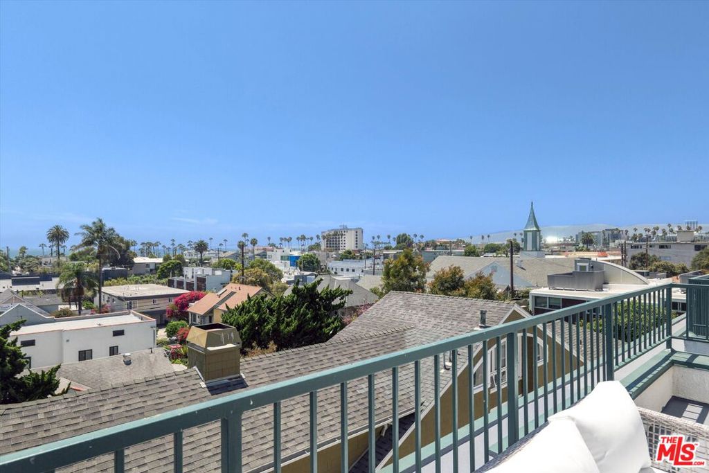 245 Hollister Avenue 1