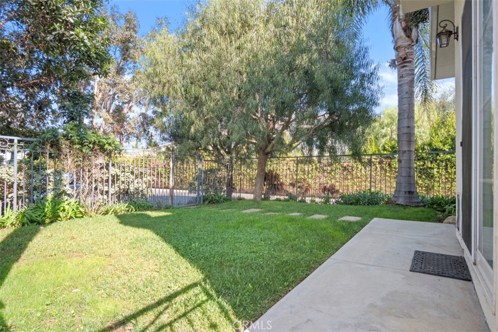 944 Harbor Crossing Lane