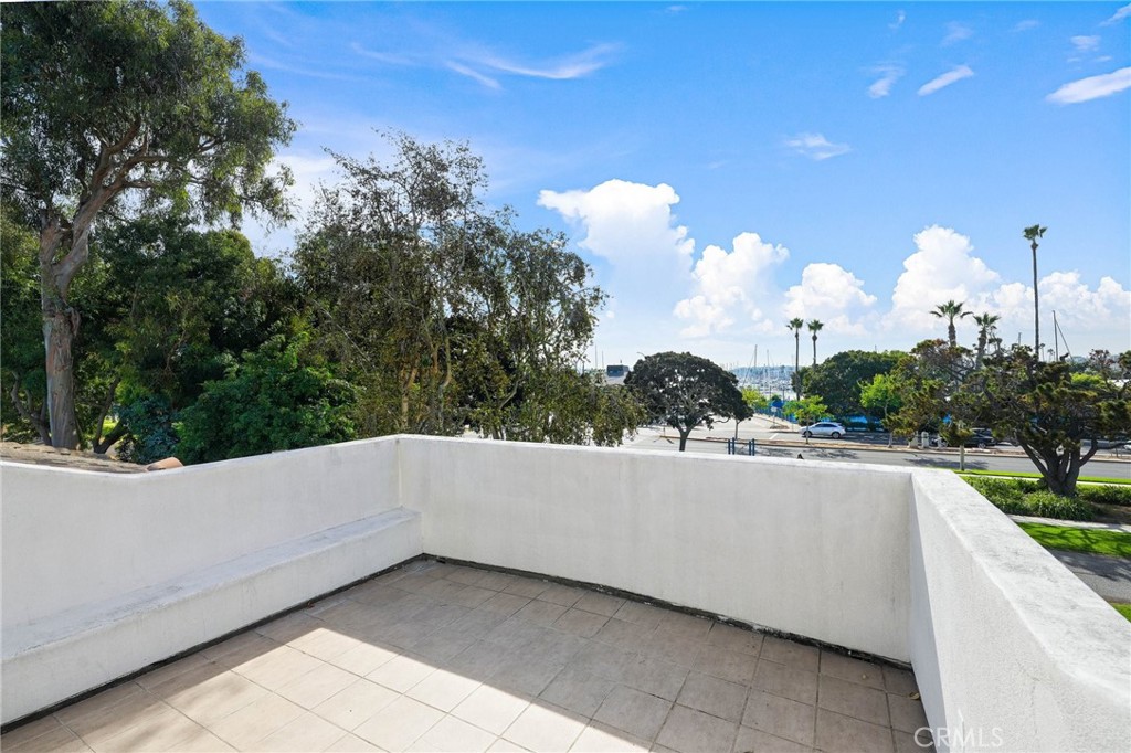 944 Harbor Crossing Lane