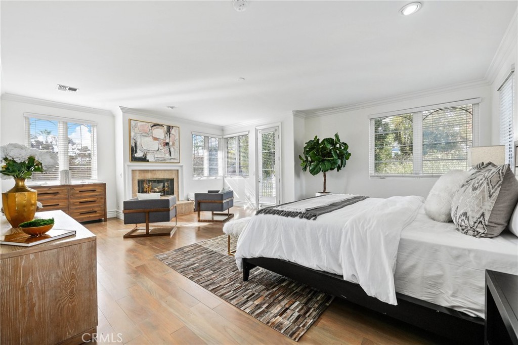 944 Harbor Crossing Lane