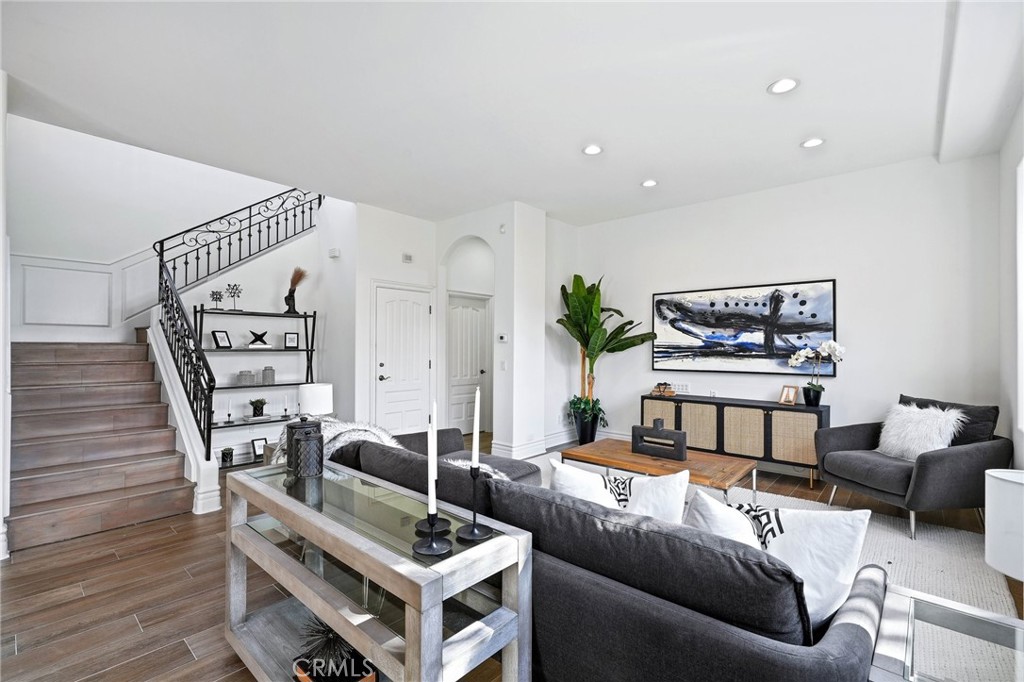 944 Harbor Crossing Lane