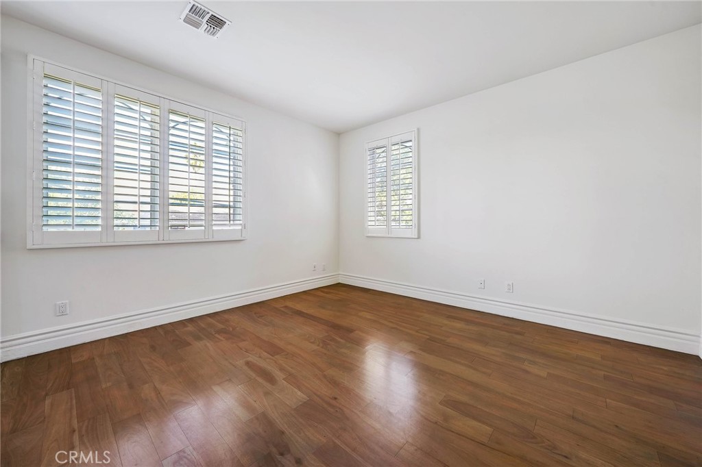 944 Harbor Crossing Lane