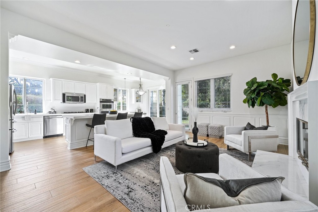 944 Harbor Crossing Lane