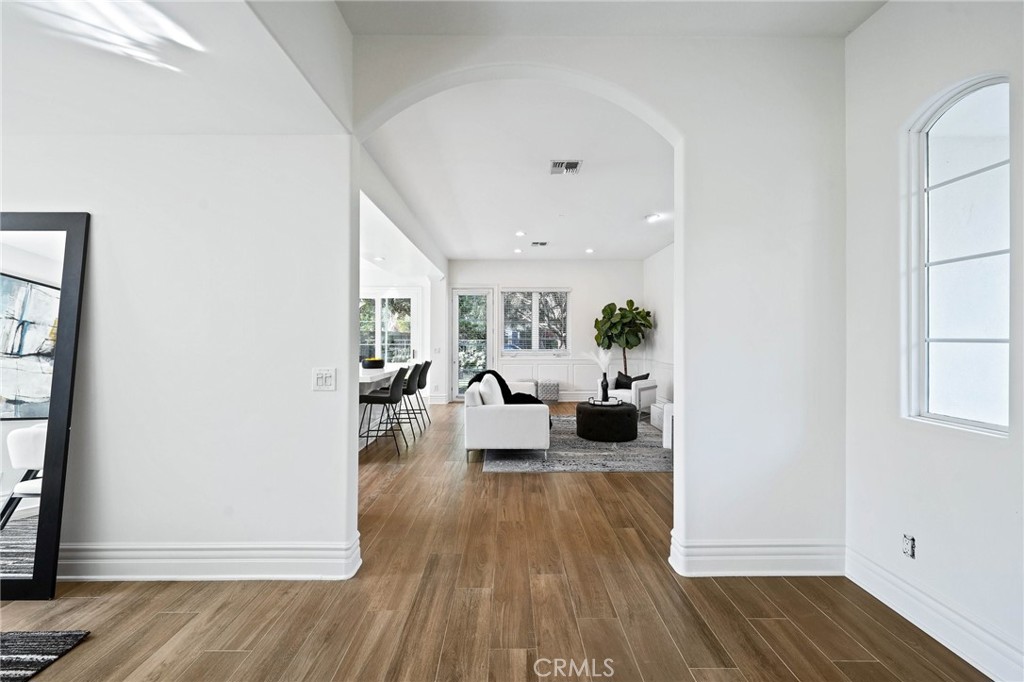 944 Harbor Crossing Lane