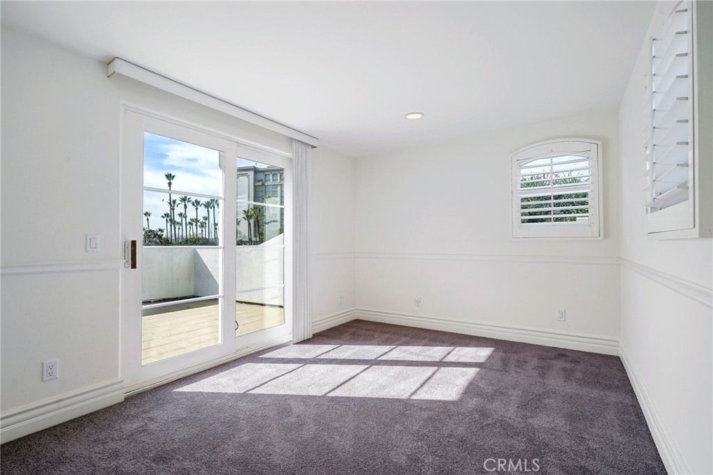 944 Harbor Crossing Lane