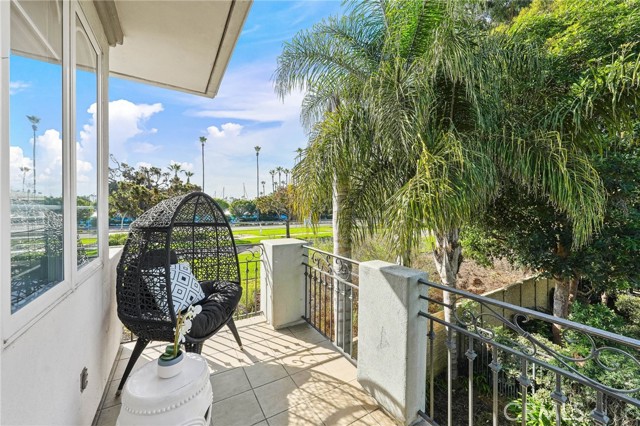 944 Harbor Crossing LN