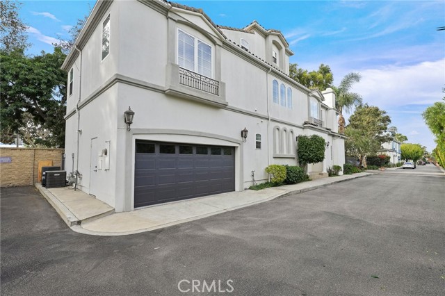 944 Harbor Crossing LN