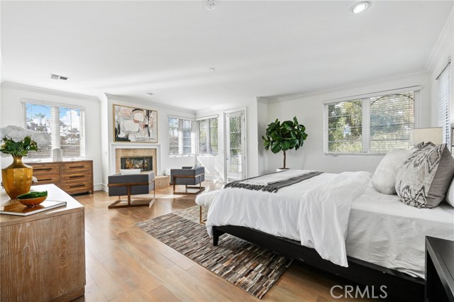 944 Harbor Crossing LN