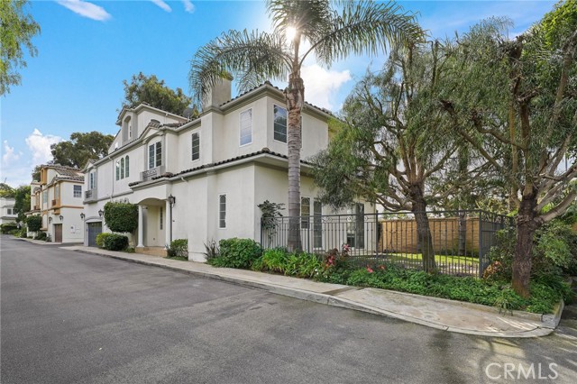 944 Harbor Crossing LN