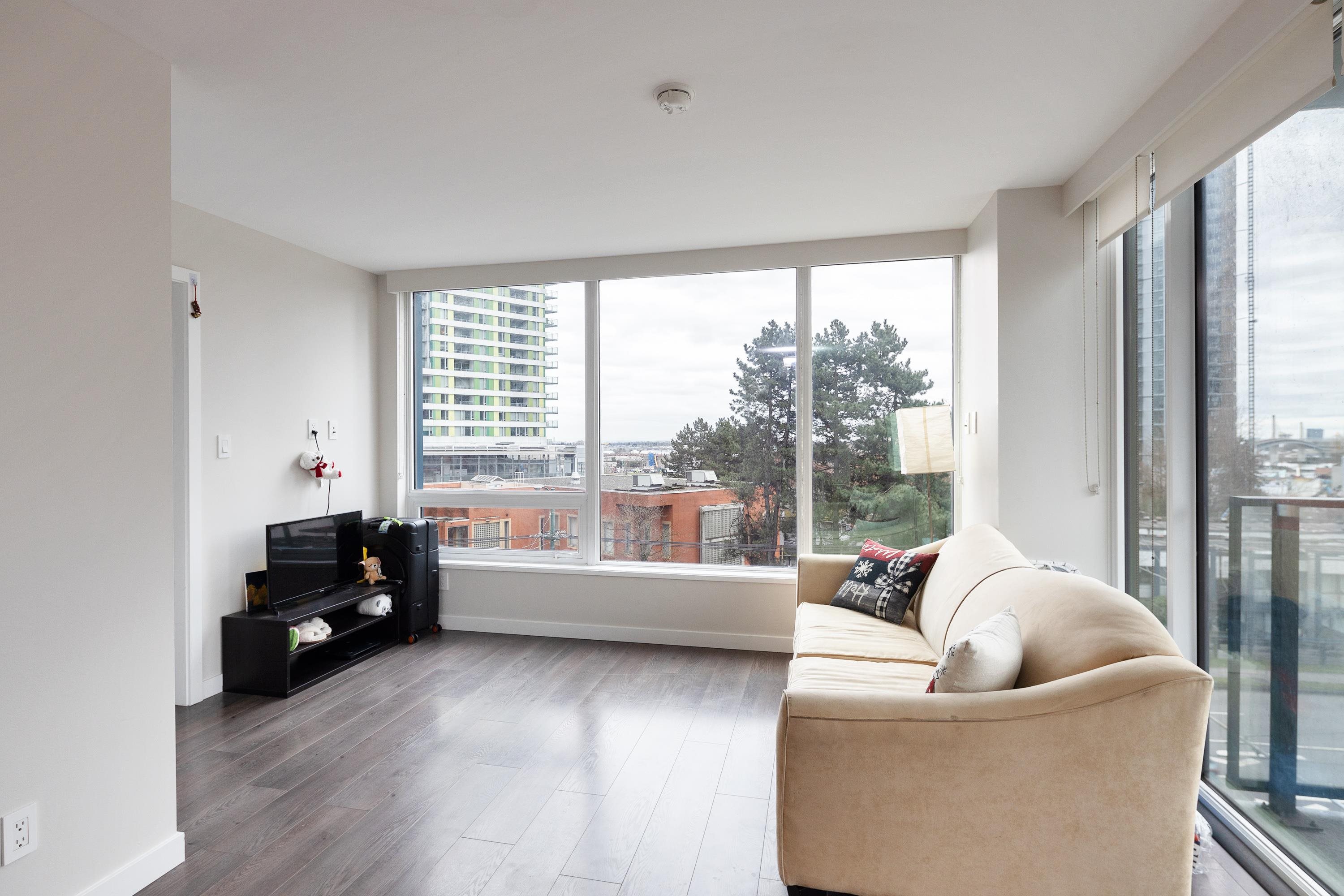 402 8238 LORD STREET Unit: 402