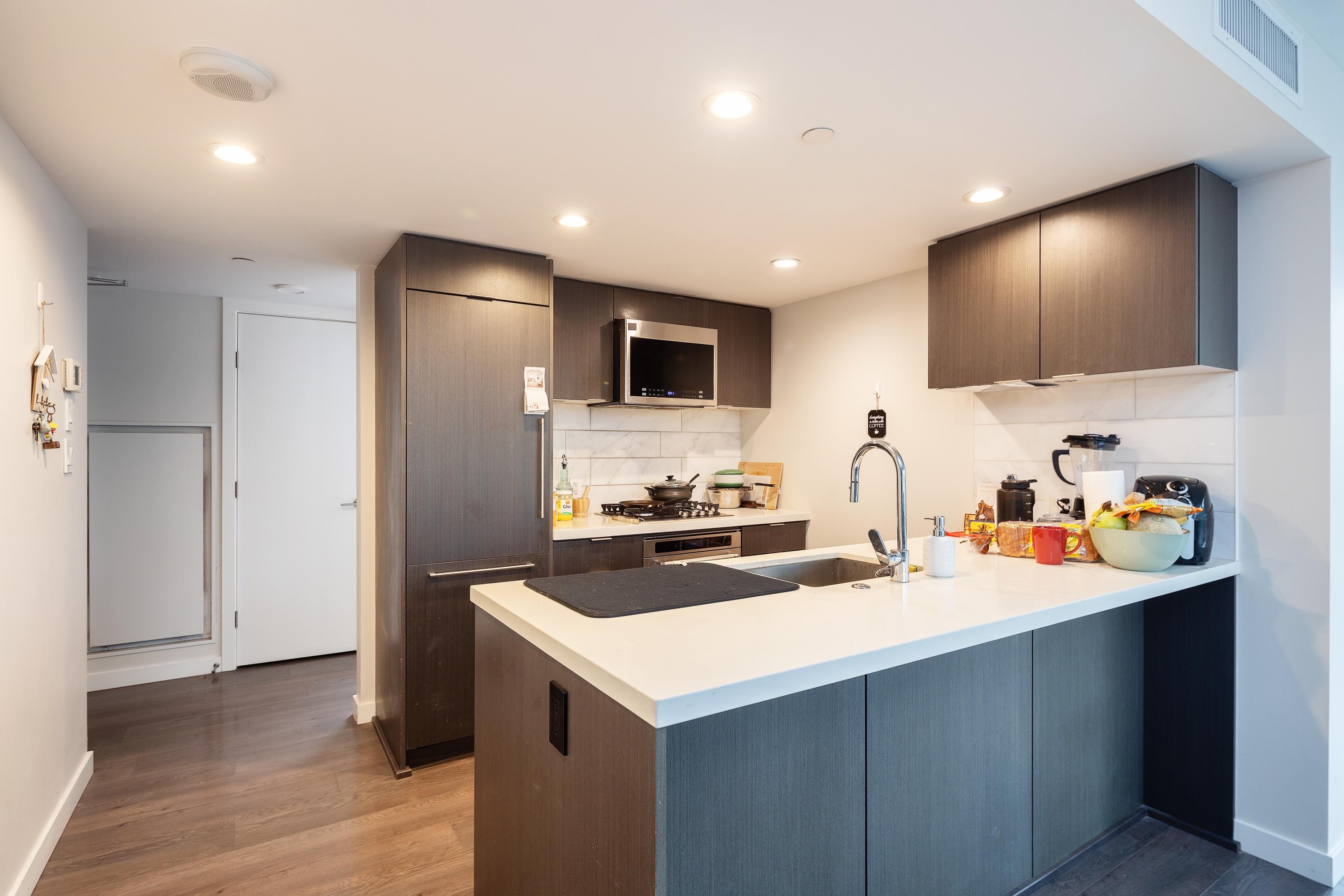 402 8238 LORD STREET Unit: 402