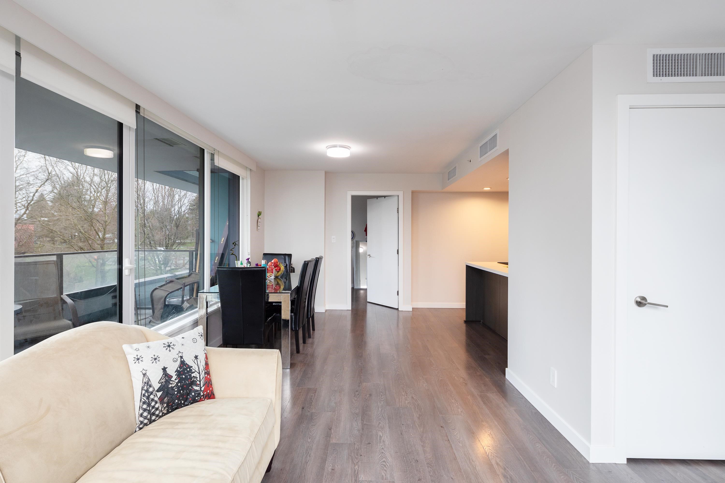 402 8238 LORD STREET Unit: 402