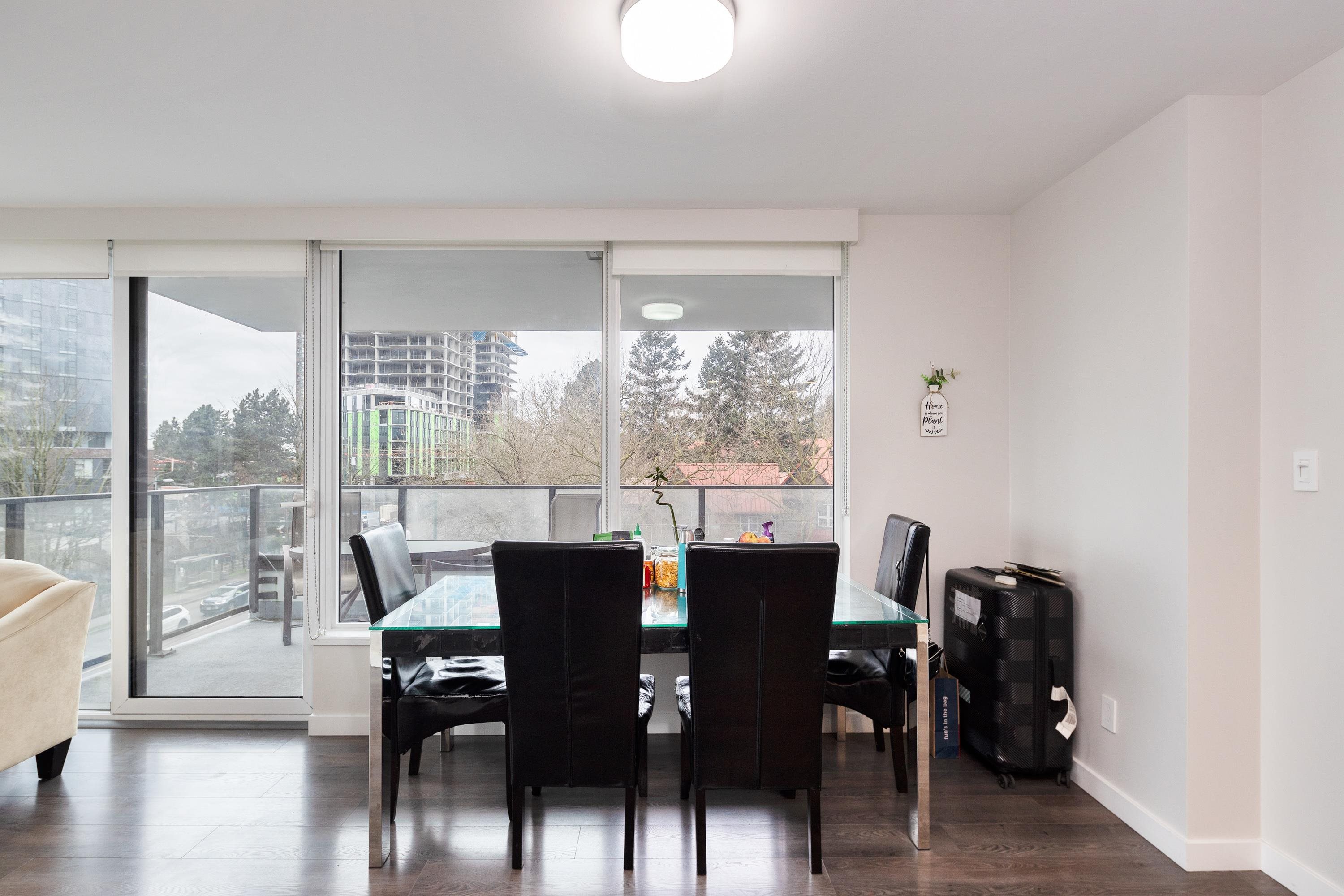 402 8238 LORD STREET Unit: 402