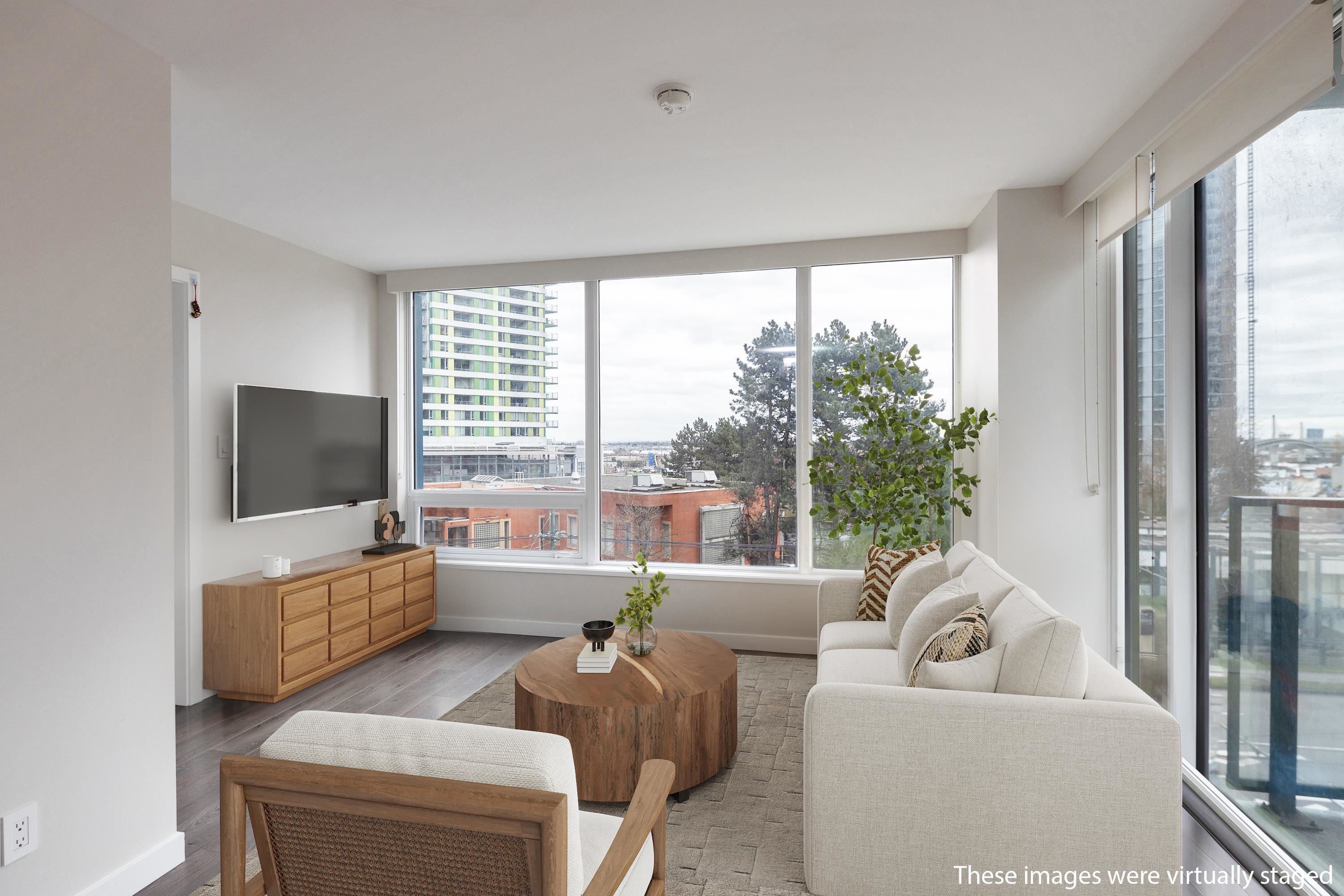 402 8238 LORD STREET Unit: 402