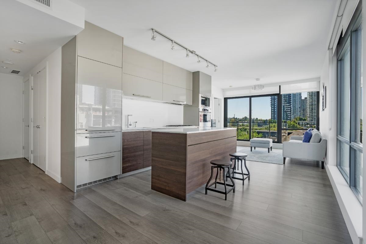 608 2378 ALPHA AVENUE Unit: 608