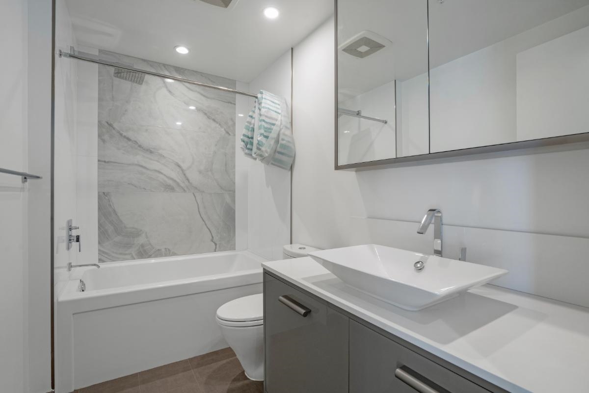 608 2378 ALPHA AVENUE Unit: 608