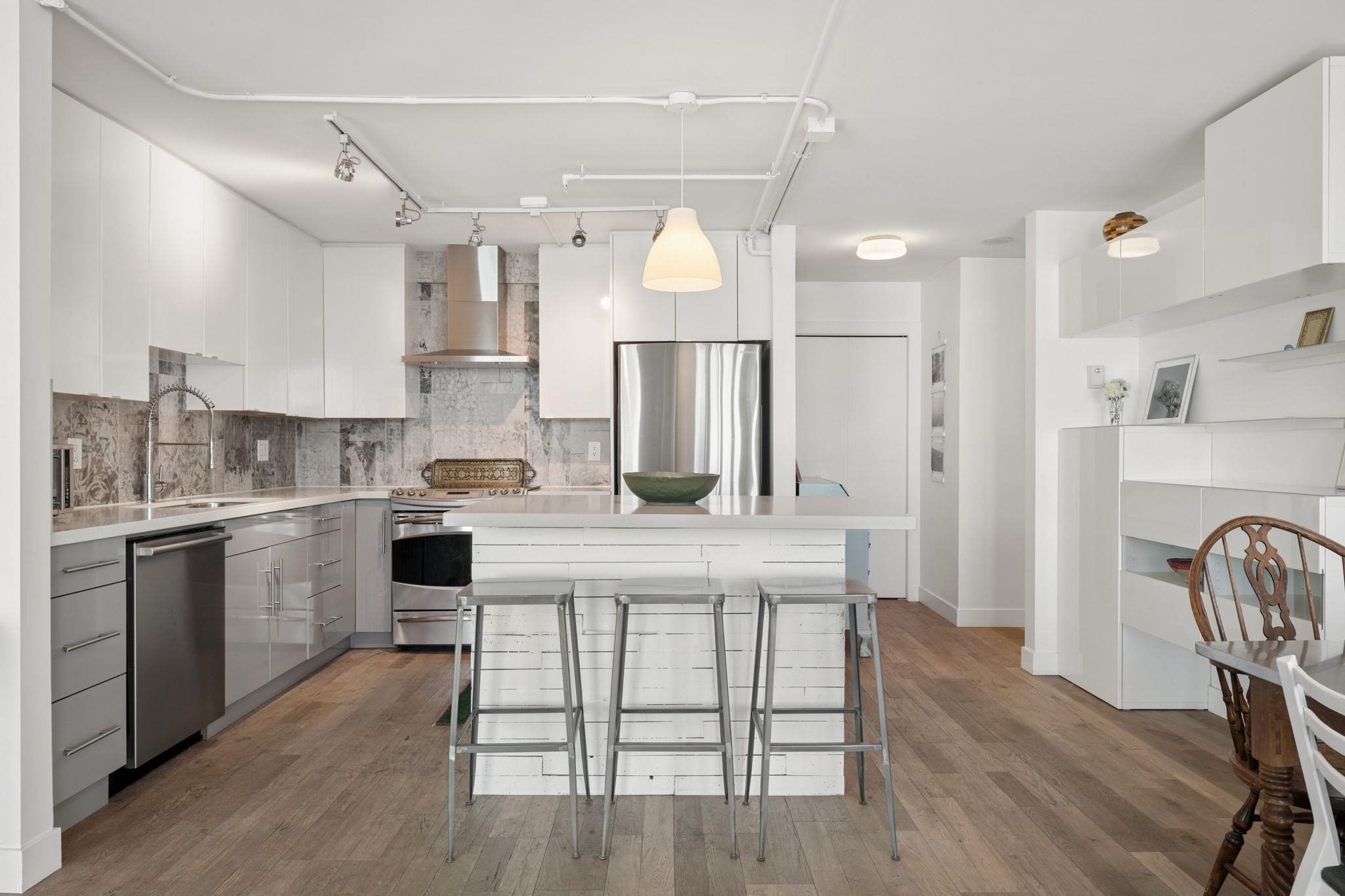 1101 1159 MAIN STREET Unit: 1101