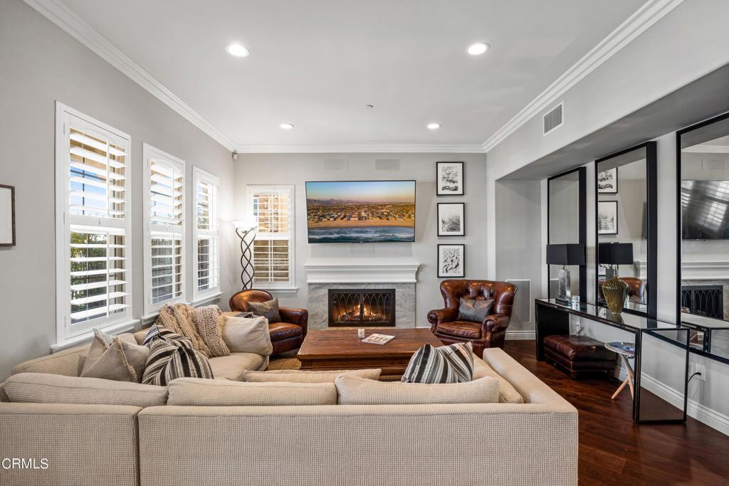 1544 Twin Tides Place