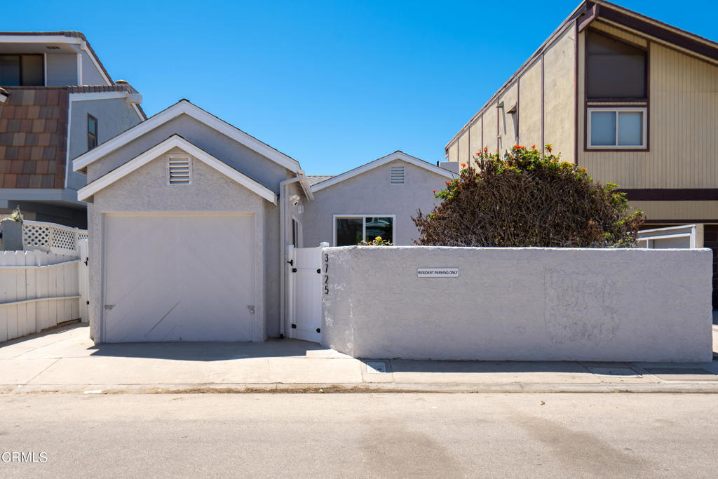 3725 Ocean Drive