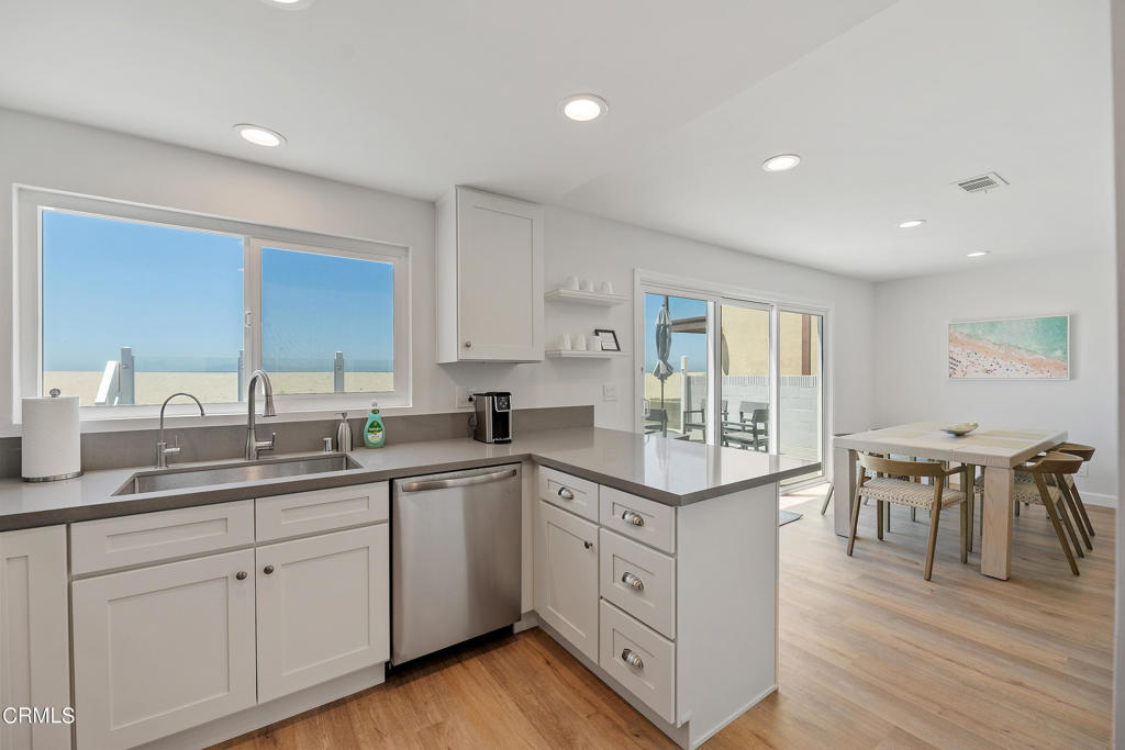 3725 Ocean Drive