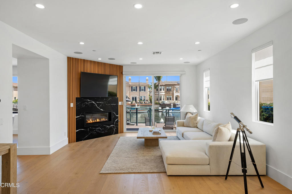 1520 Viewpoint Drive
