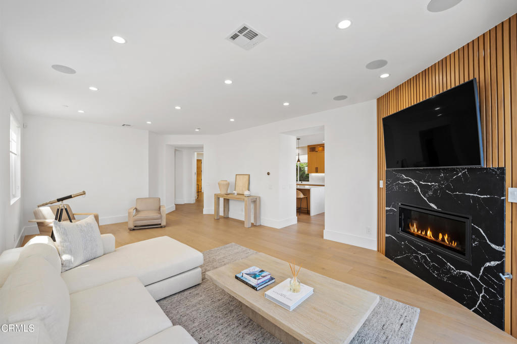 1520 Viewpoint Drive