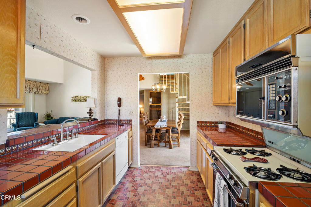 1950 San Tropez Circle