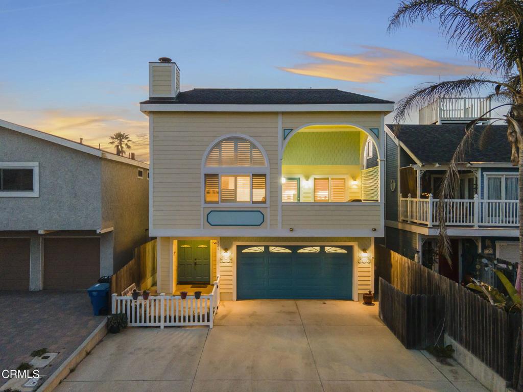121 Los Angeles Avenue