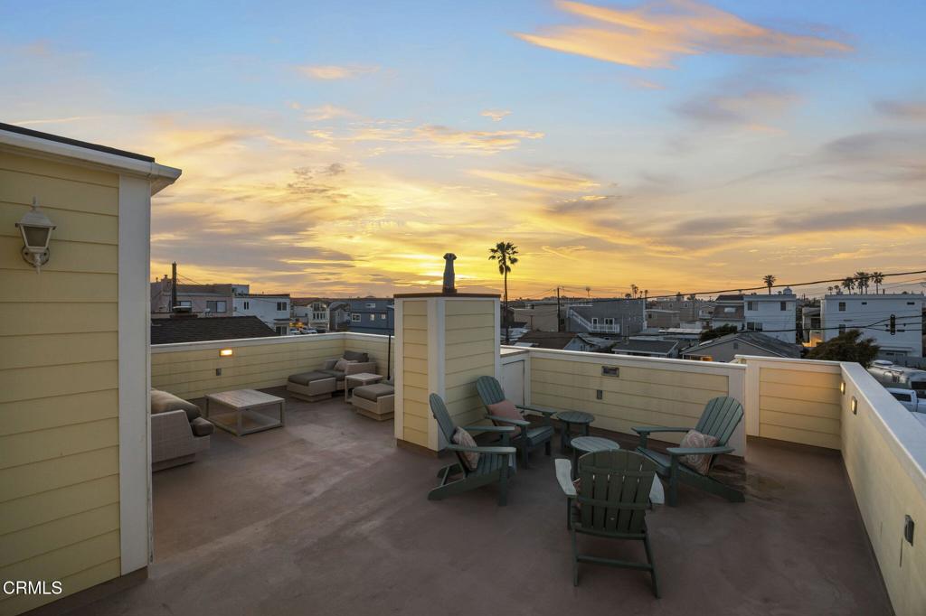 121 Los Angeles Avenue