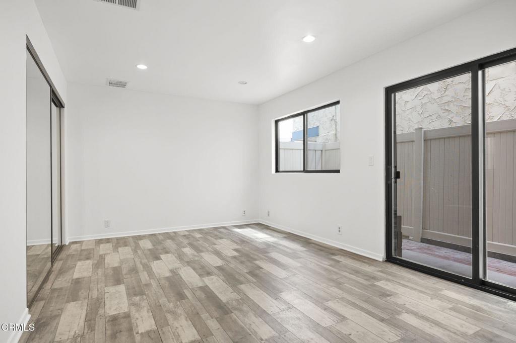 116 La Brea Street