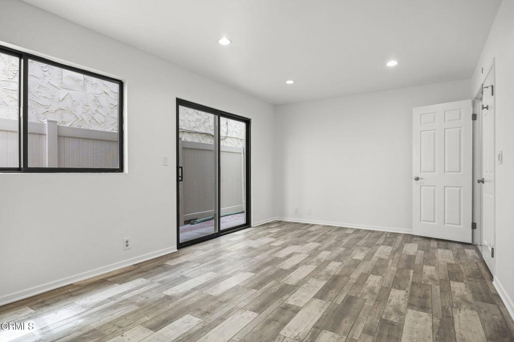 116 La Brea Street
