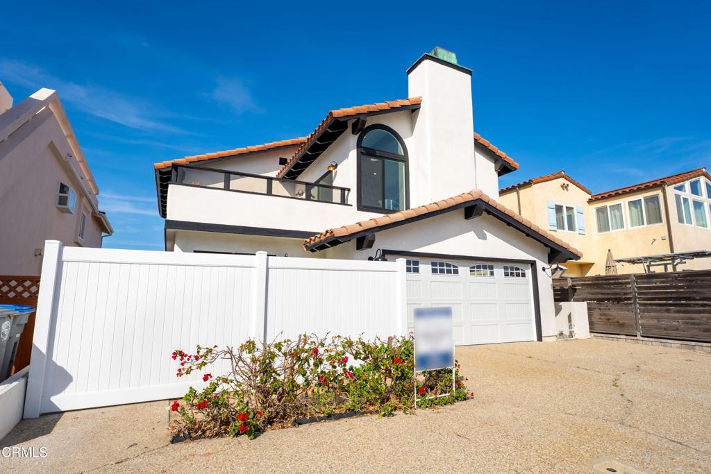 5304 Whitecap Street