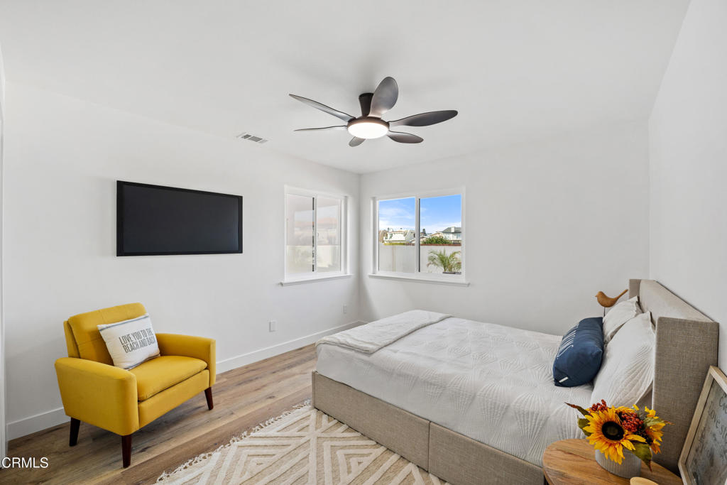 5304 Whitecap Street
