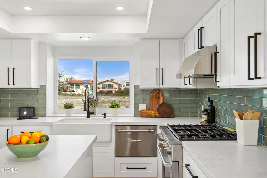 5304 Whitecap Street